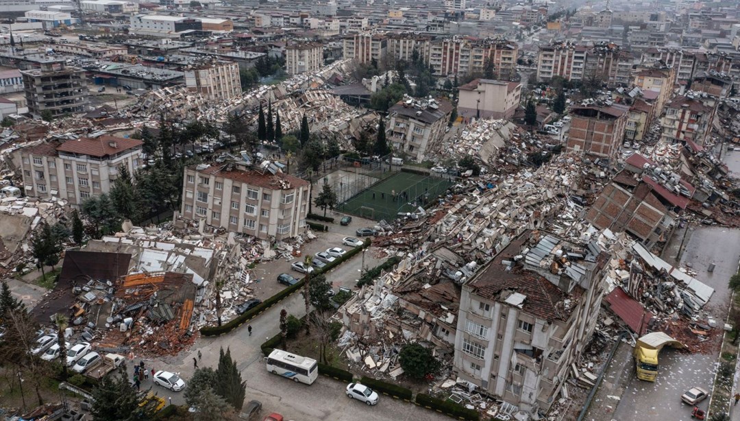 Türk-İş’ten genelge: Deprem kriz masaları oluşturulacak